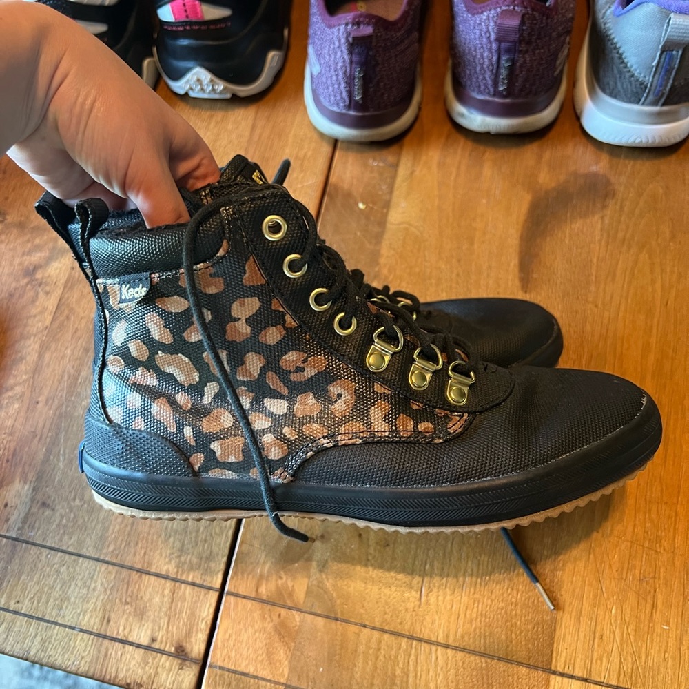 Keds size 6 women’s booties